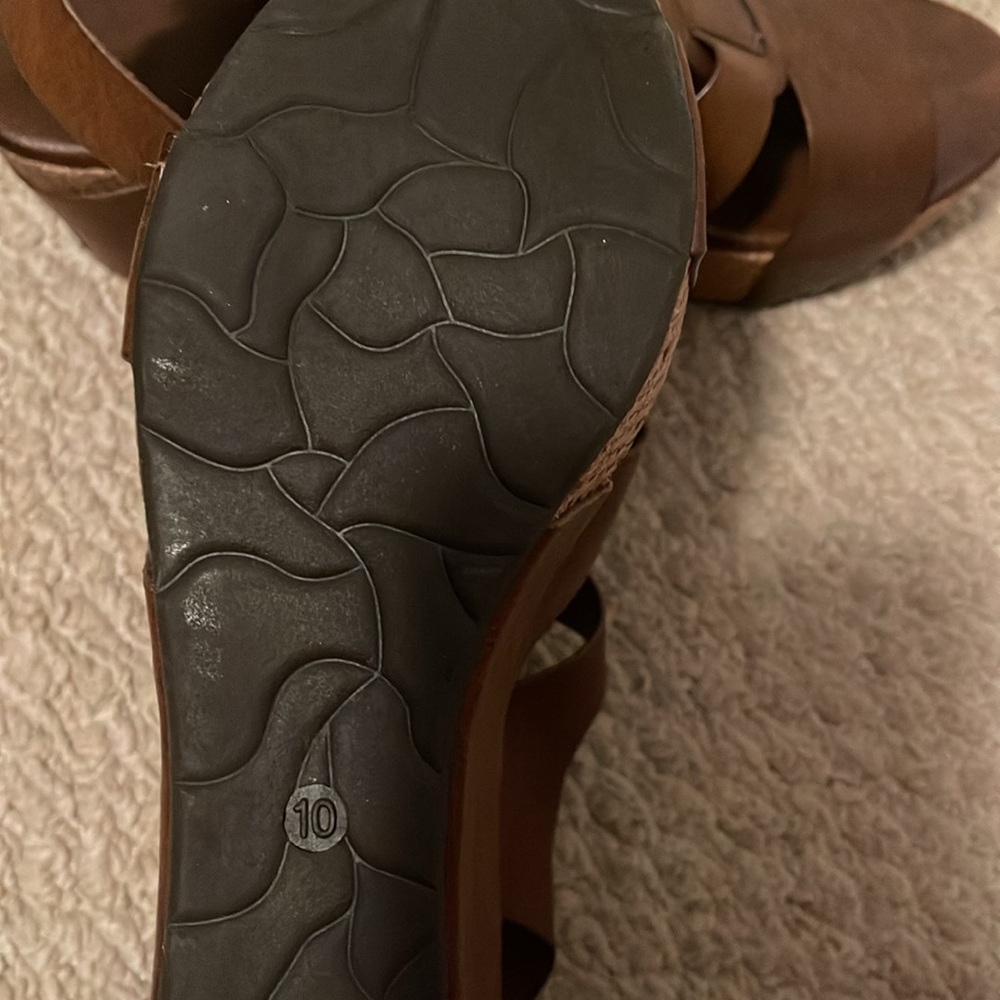 Like new - Picture 3 of 3